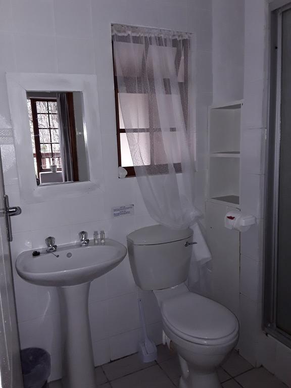 Guesthouse 80 On Main 나이스나 외부 사진