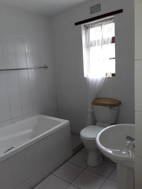 Guesthouse 80 On Main 나이스나 외부 사진